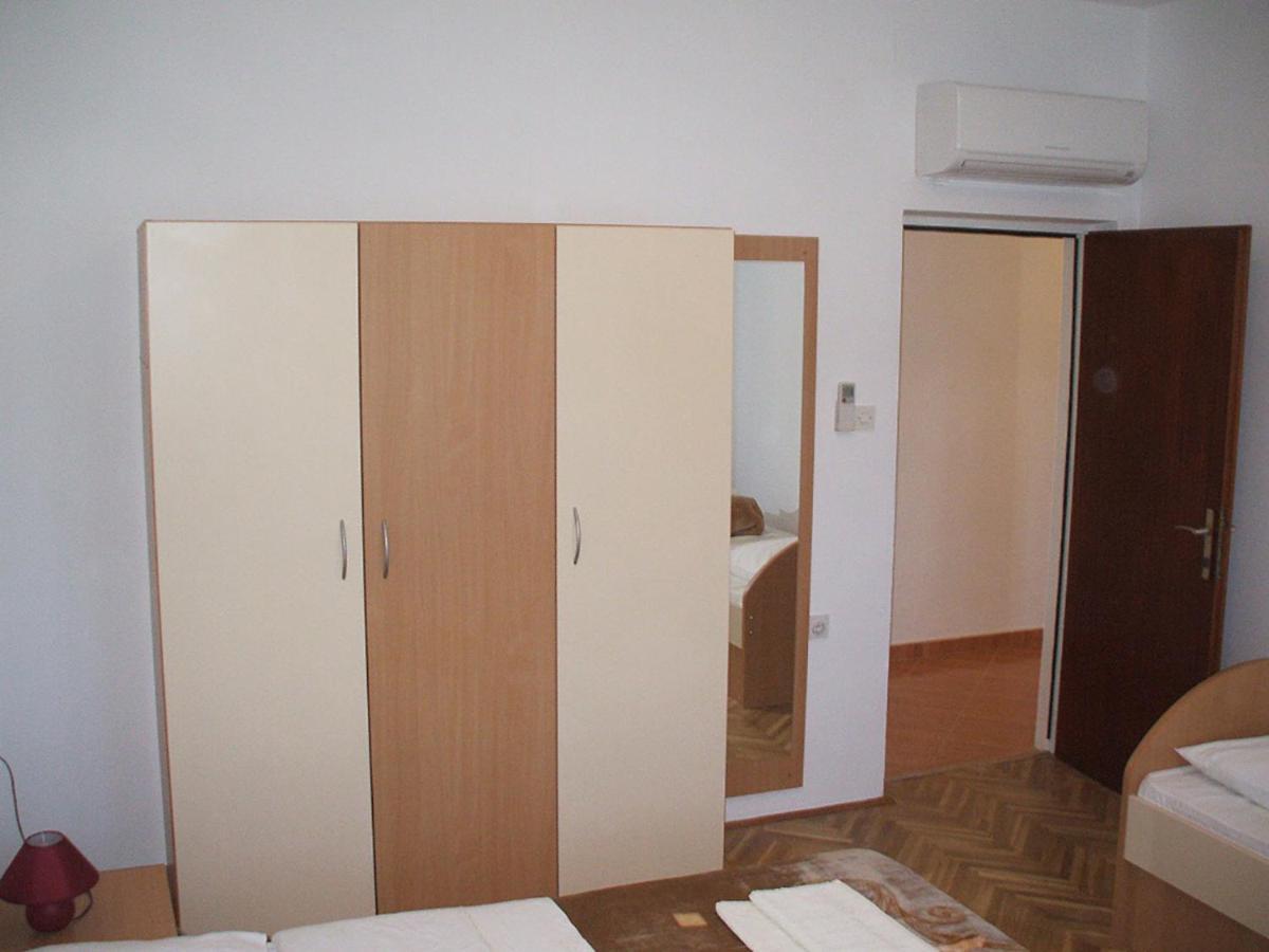 Apartments Piculjan Lopar Ngoại thất bức ảnh