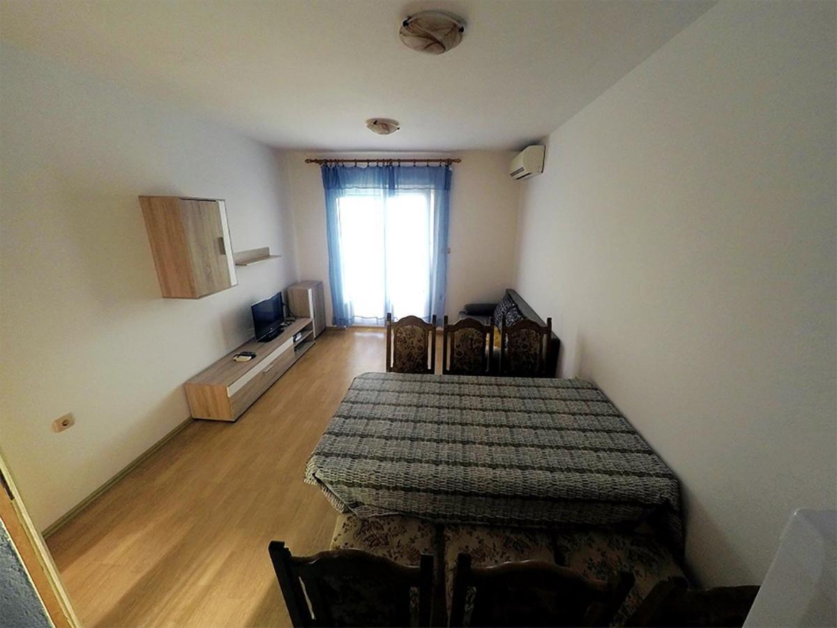 Apartments Piculjan Lopar Ngoại thất bức ảnh