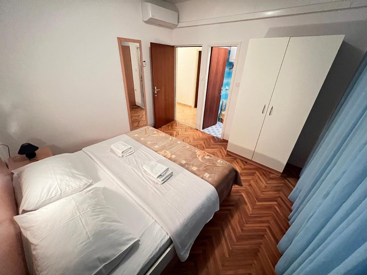 Apartments Piculjan Lopar Ngoại thất bức ảnh