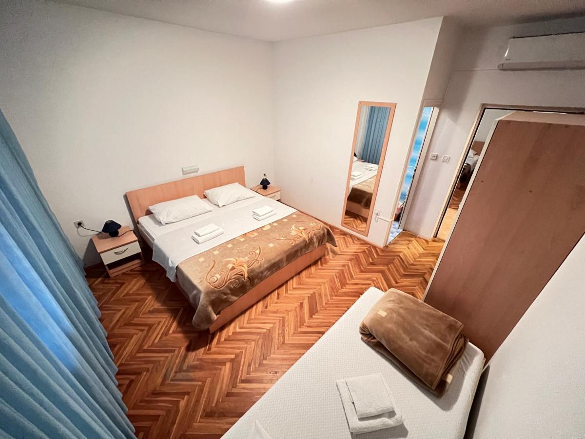 Apartments Piculjan Lopar Ngoại thất bức ảnh