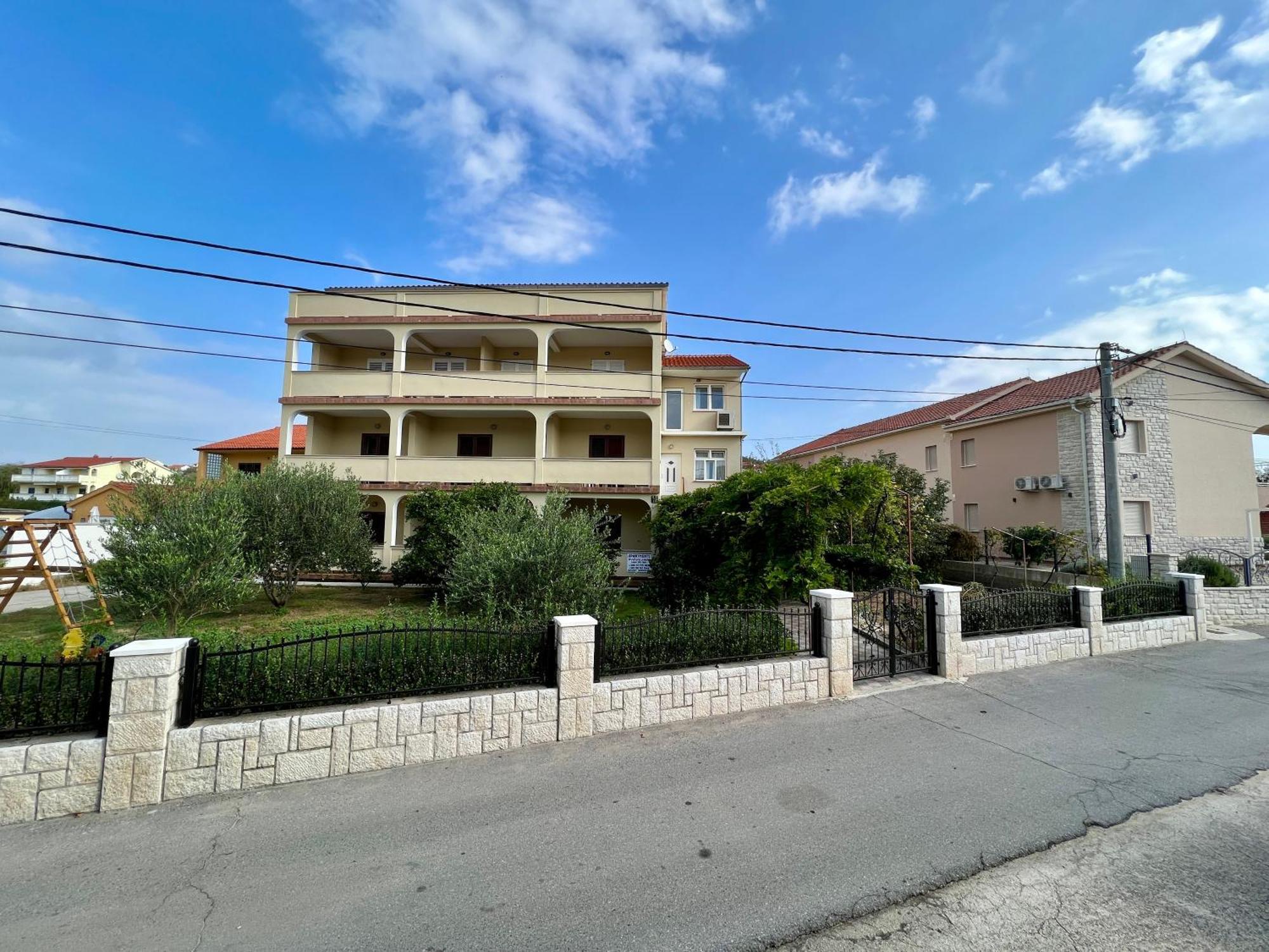 Apartments Piculjan Lopar Ngoại thất bức ảnh