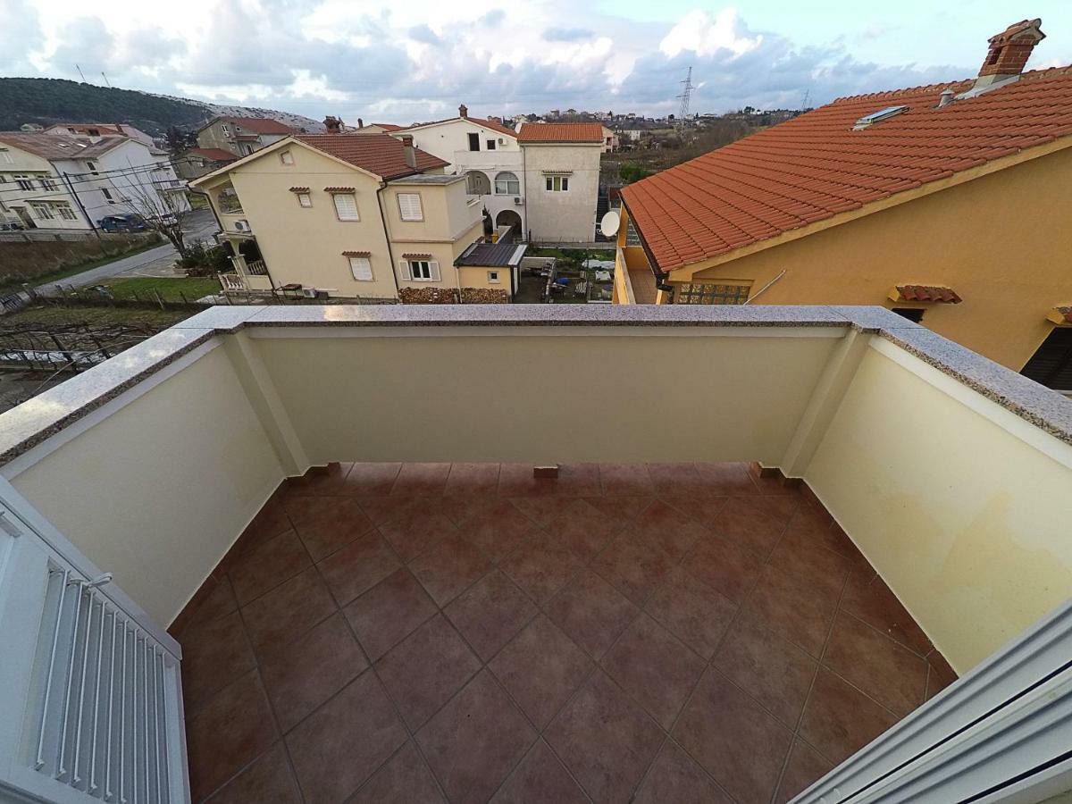 Apartments Piculjan Lopar Ngoại thất bức ảnh